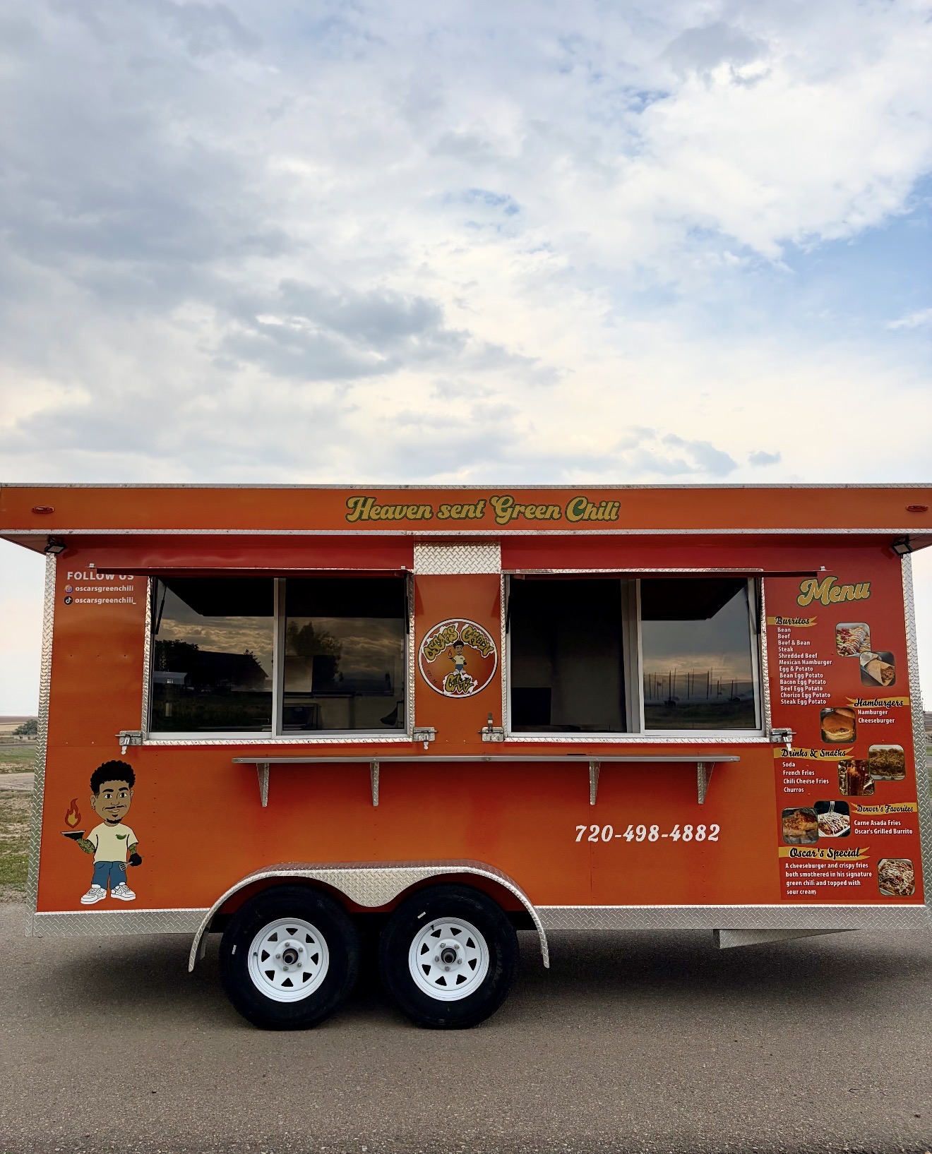 Oscar's Green Chili food truck
